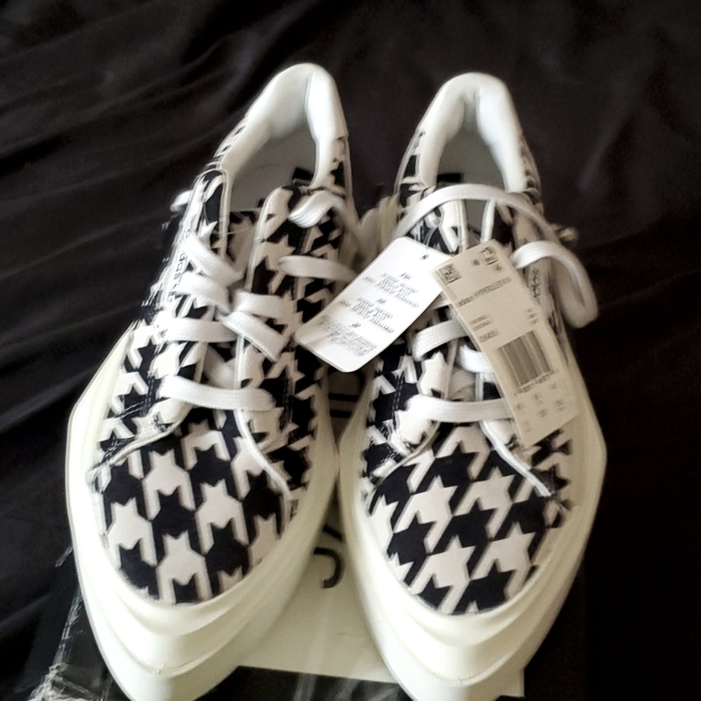 Adidas women 8
